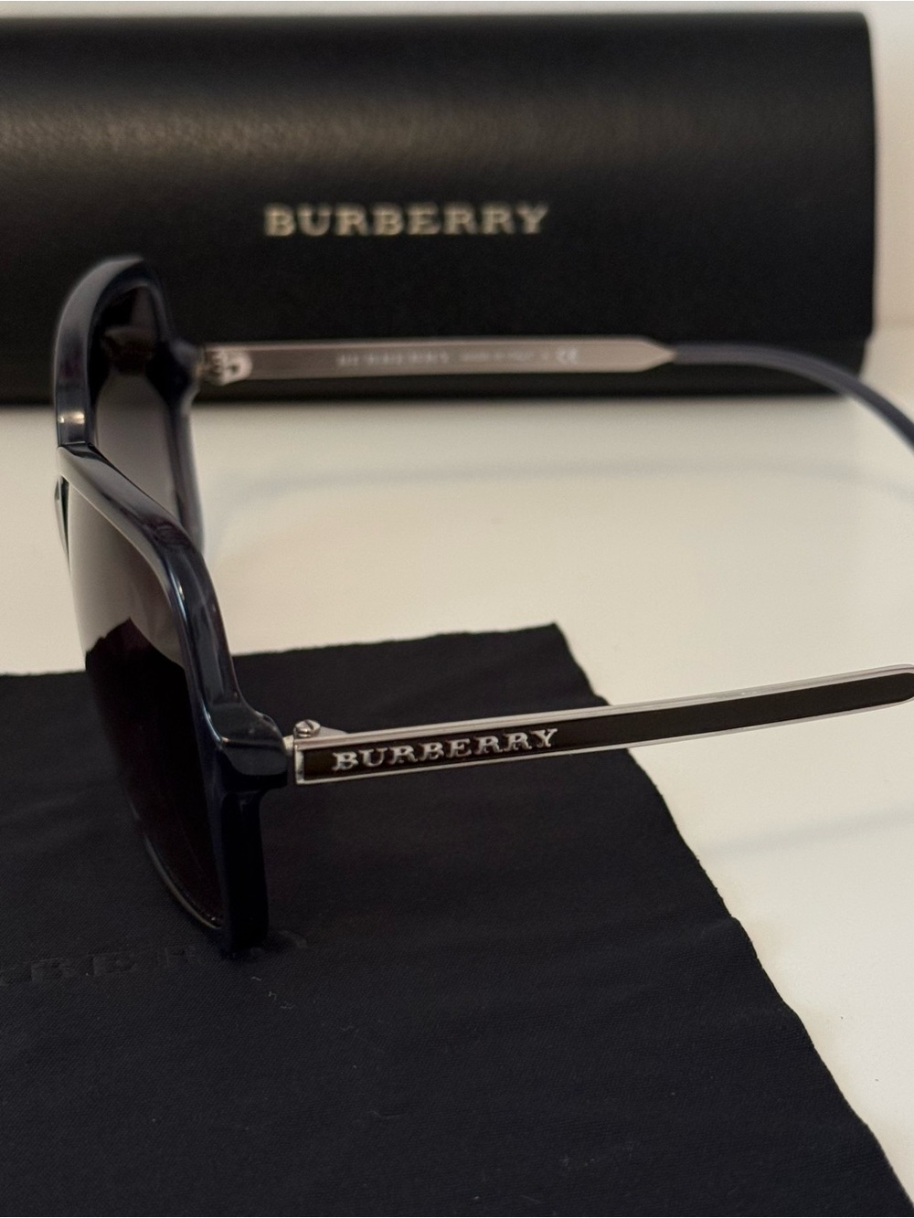 Burberry Sunglasses - Picture 5 of 14